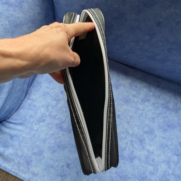 adidas zipper bag - Picture 4 of 6